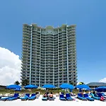 Gorgeous Oceanfront Condo With Bbq